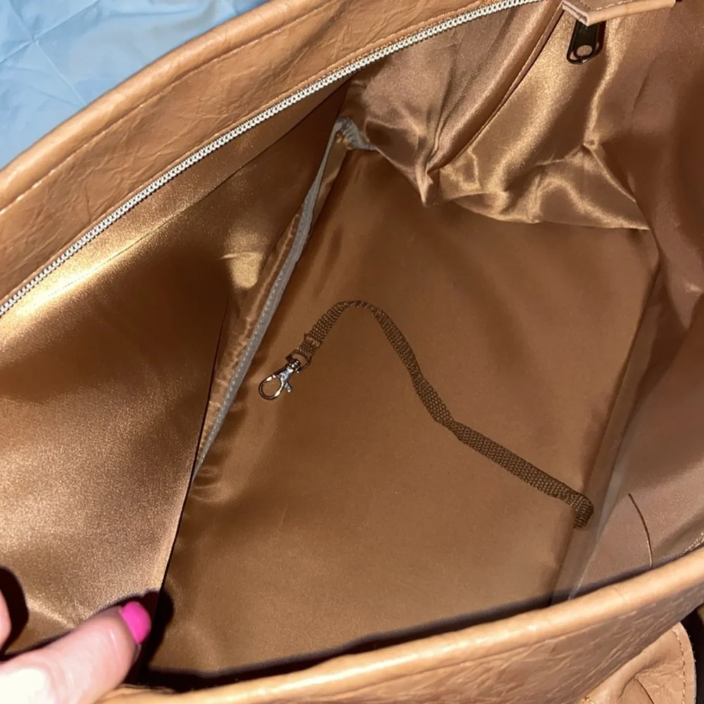 Like new Petseek pet dog cat carrier bag